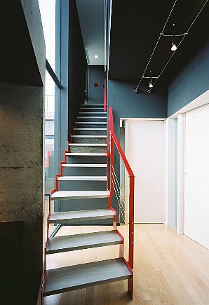 ホールと階段